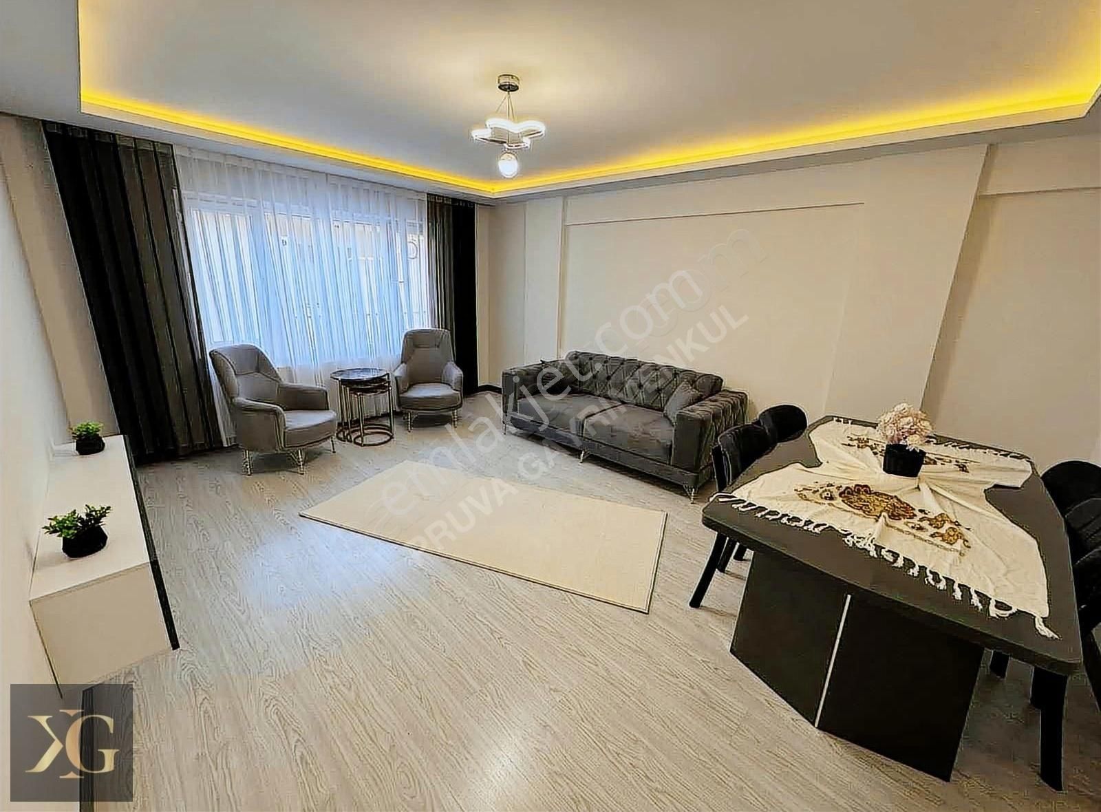 Pruva'dan Merkezi Konumda Aile Sitesinde Ferah 2+1 Satılık Daire