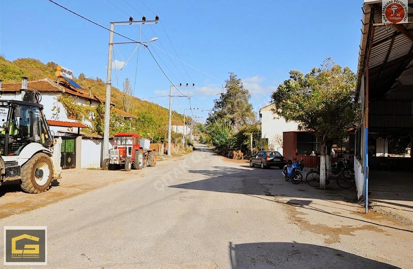 Biga Gürçeşme Köyü Yola Cephe Satılık 5550 M² Yatırımlık Tarla