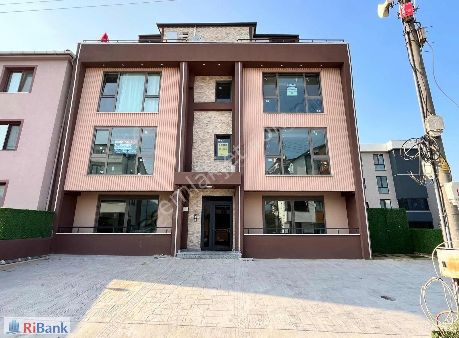 Ribanktan Tınaztepede Kiralık 2+1 Sıfır Arakat Daire