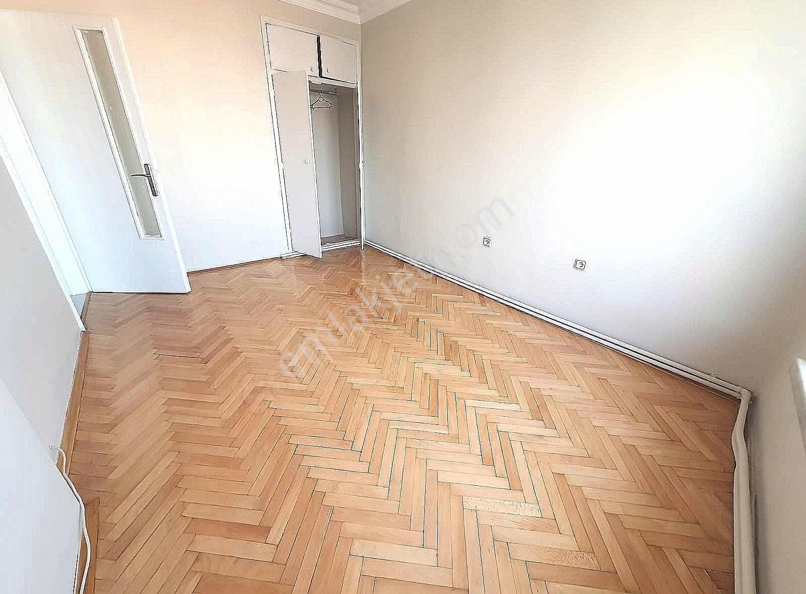 Maltepe Gmk Bulvar Üzeri 3+1 Satılık Daire