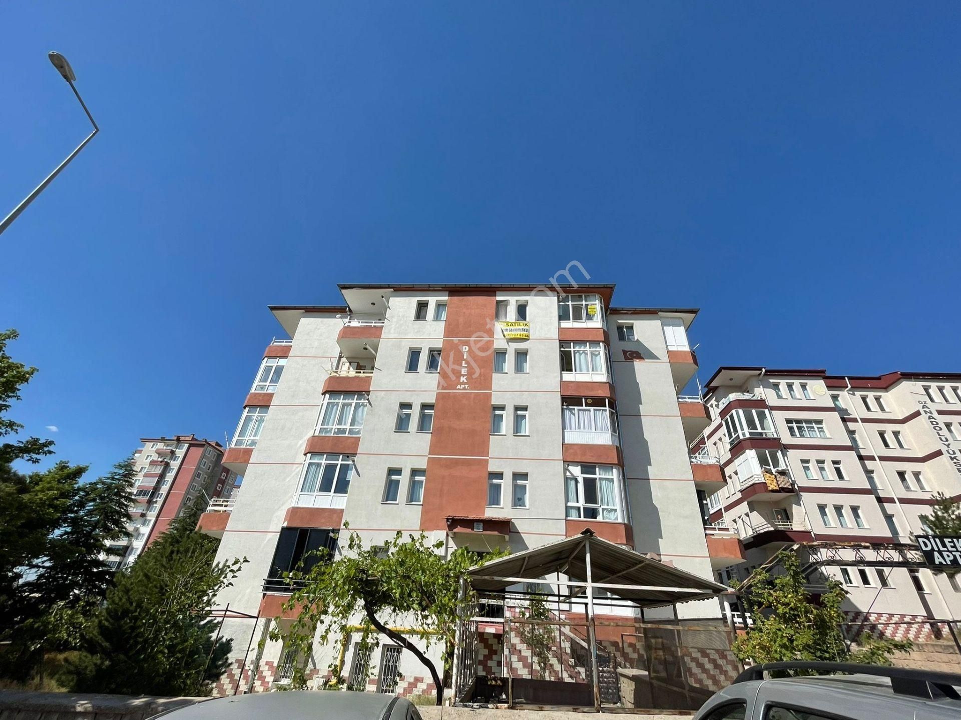Kaykopta Önü Açık Cadde Üzeri Satılık 2+1 Masrafsız Daire