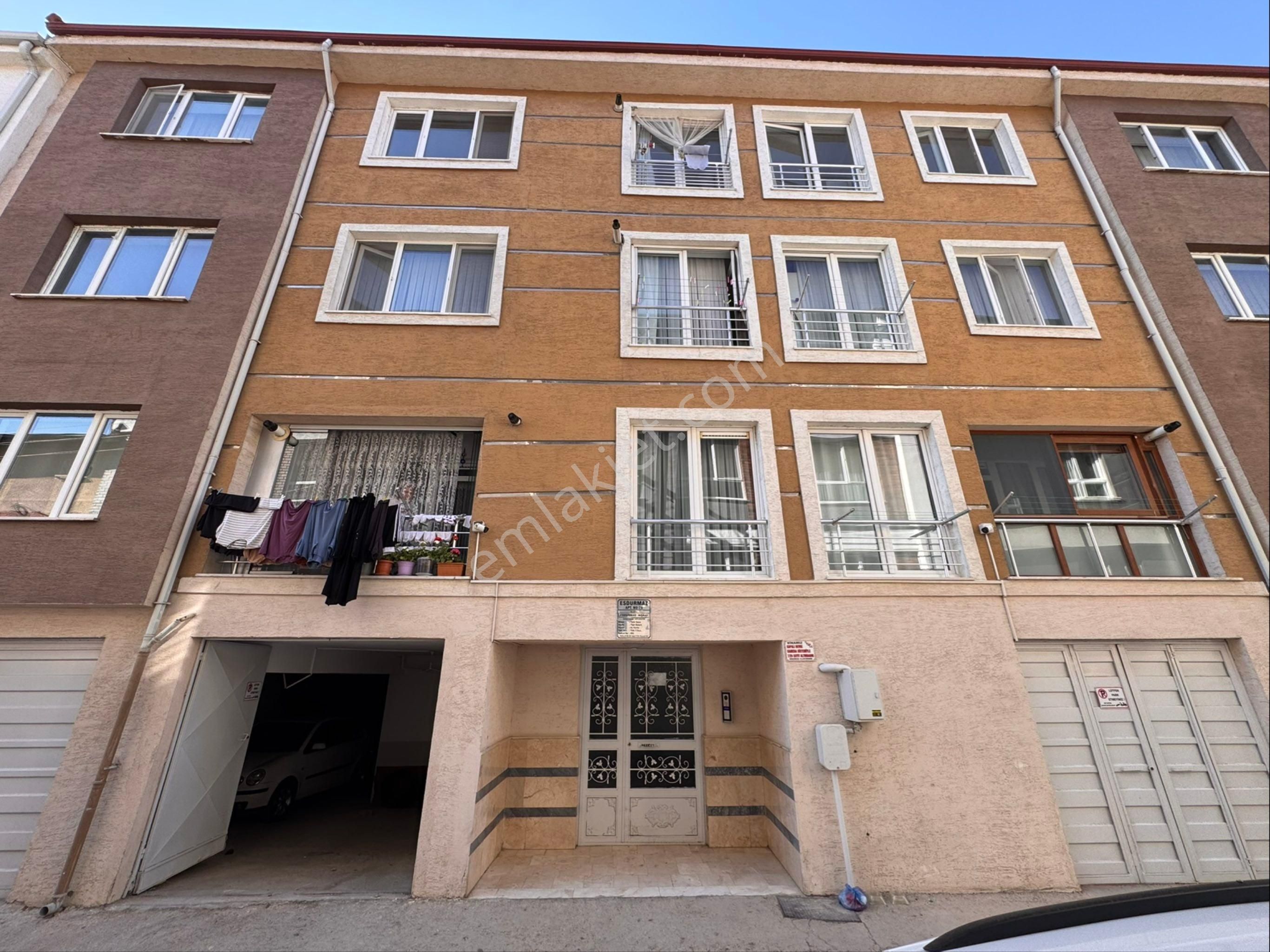 Pera'dan Sütlüce Mah Anadolu Üni Yakını Kiralık Eşyalı 2+1 Daire