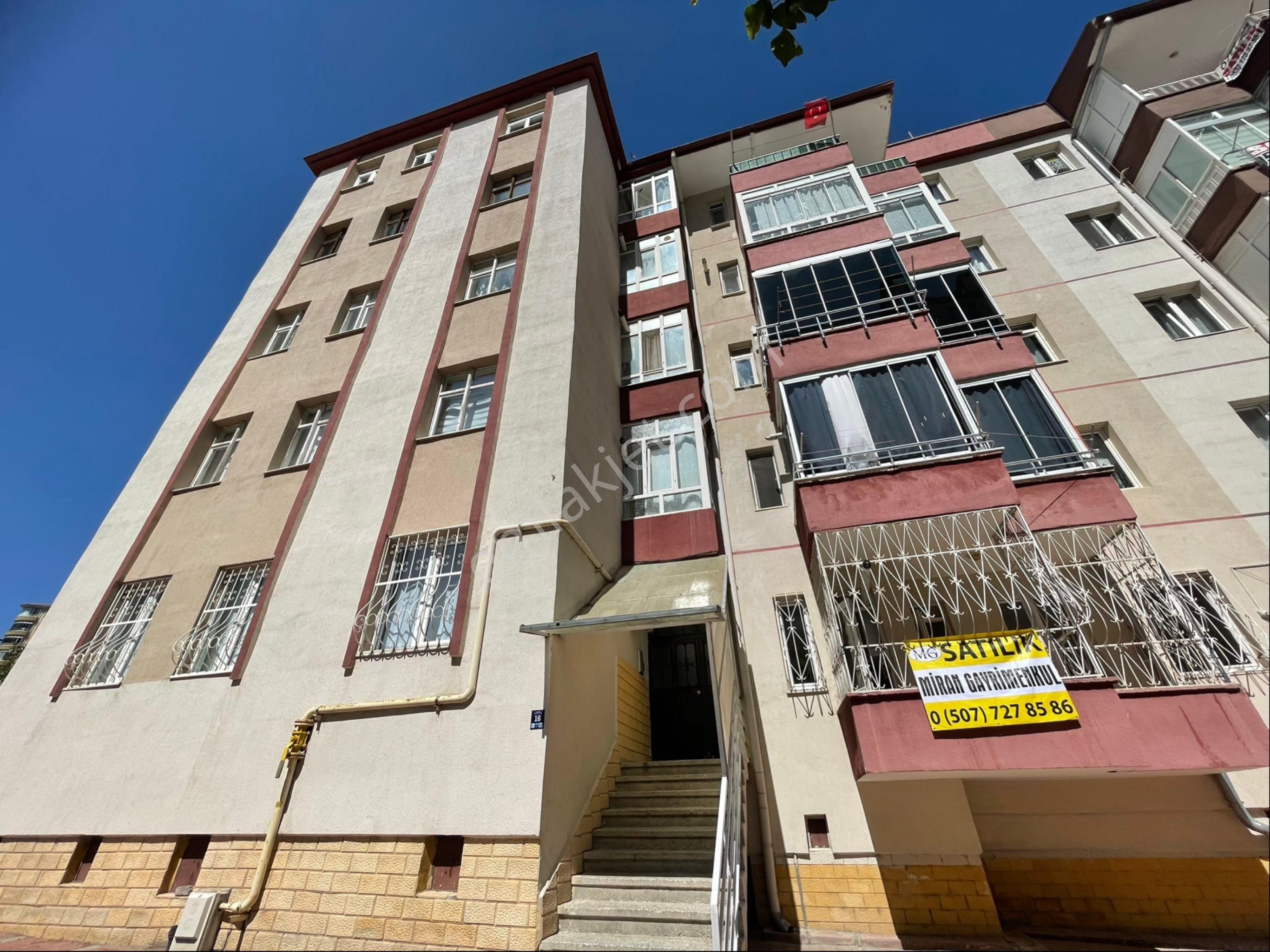 Erkilet Osmangazide İçi Full Yapılı Satılık 2+1 Daire