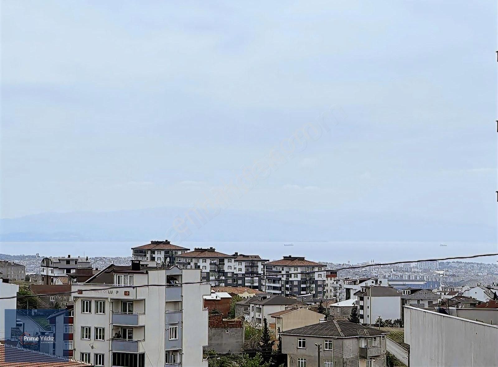 Akse Ragıp Demirkol Bulvarı Üzerinde Satılık 2+1