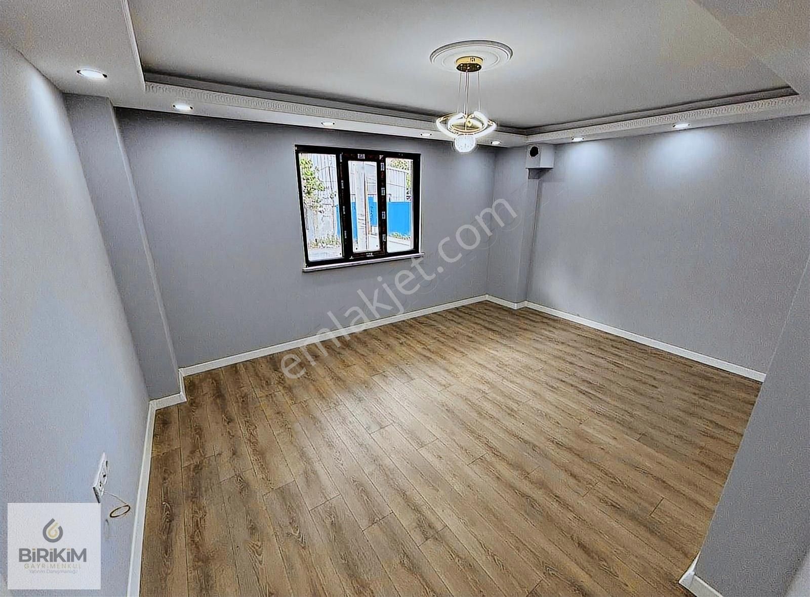Darıca Merkezi Konumda Geniş 2+1 90m² Lüx Yüksek Giriş Daire