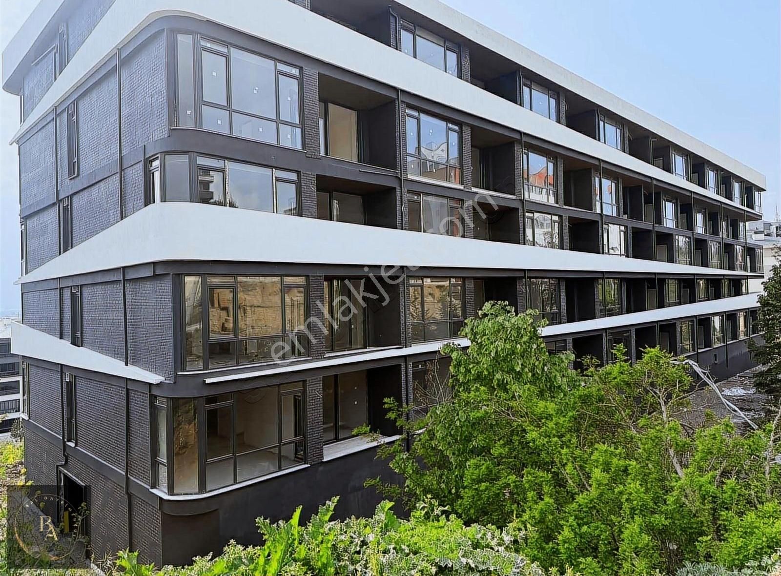 Bal'dan İnegöl Alanyurt'ta Satılık 1+1 Daire