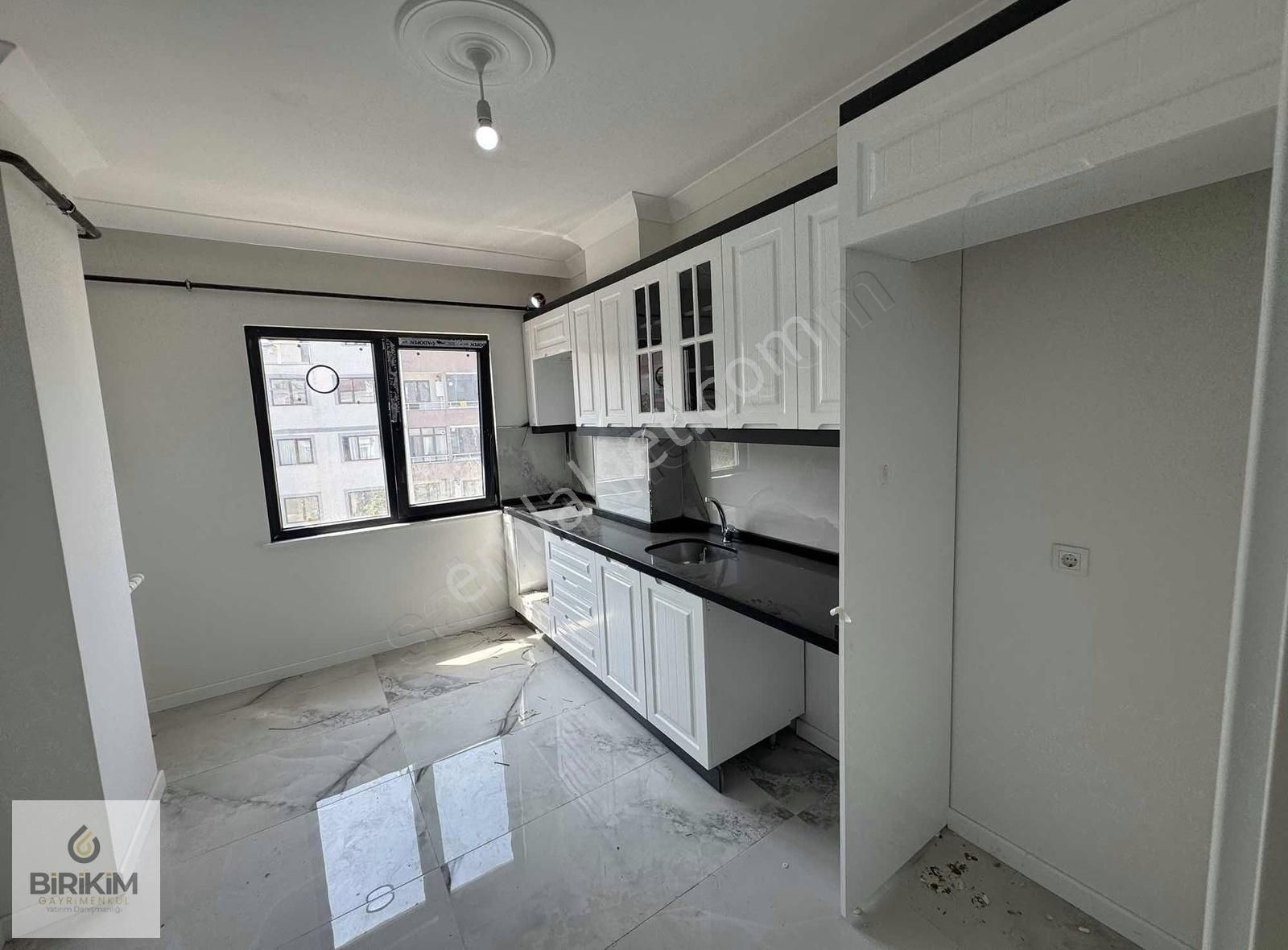 Emek Mah'de Y.ısıtmalı Çift Banyolu 4+1 Lux Dublex