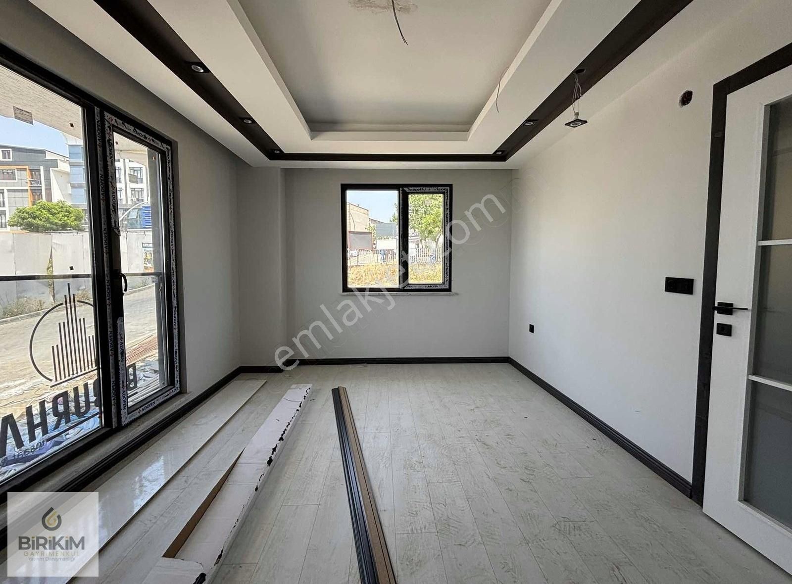 Tuzla Caddesi Üzeri 2+1 90m2 Lüx Yüksek Giriş Daire