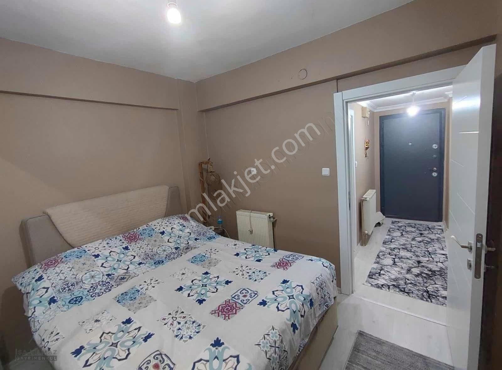 Görüklede 1+1 Ayrı Mutfak Merkezde Satılık Daire