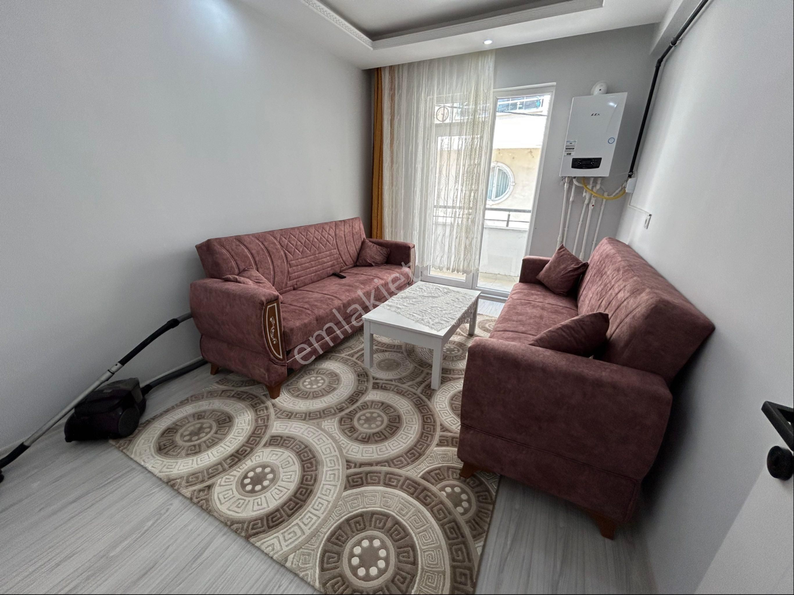 Sıfır 1+1+hemen Oturum+abonelikaçık+mondiyakını+otopark+balkon+kap.mutfak