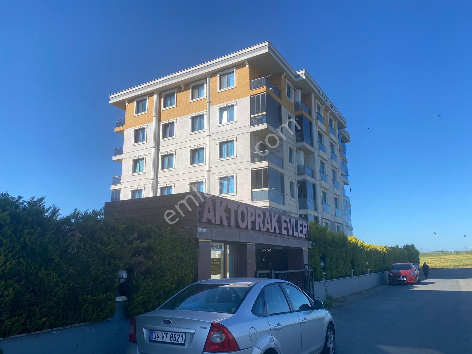 Büşra Gayrimenkulden Satılık Daire Site İçinde 2+1 Ebeveyin Banyolu 110m2 Bina Yaşı 6