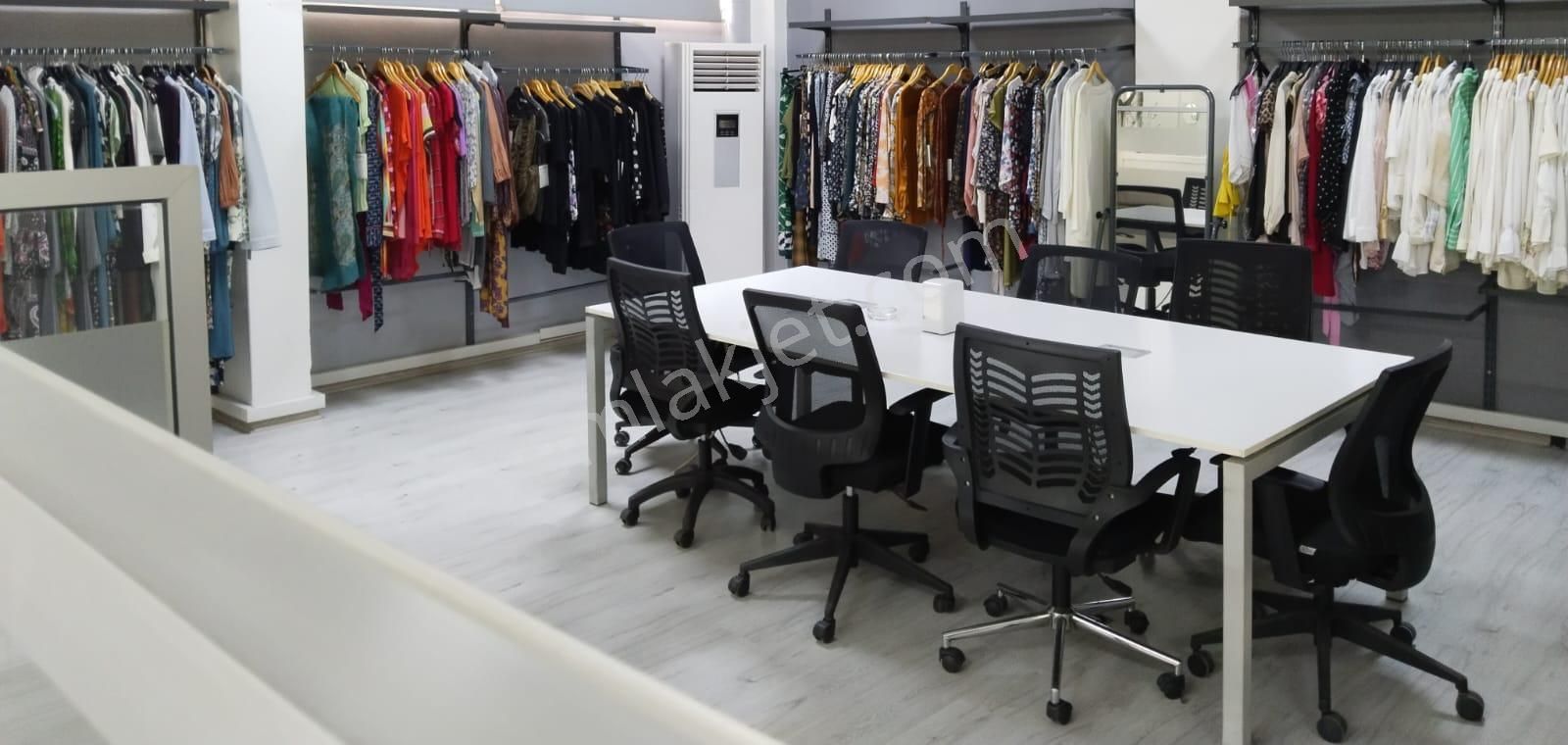 Alaçatı Gayrimenkul'den Gaziemir'de Kiralık Komple Bina - Görsel 2