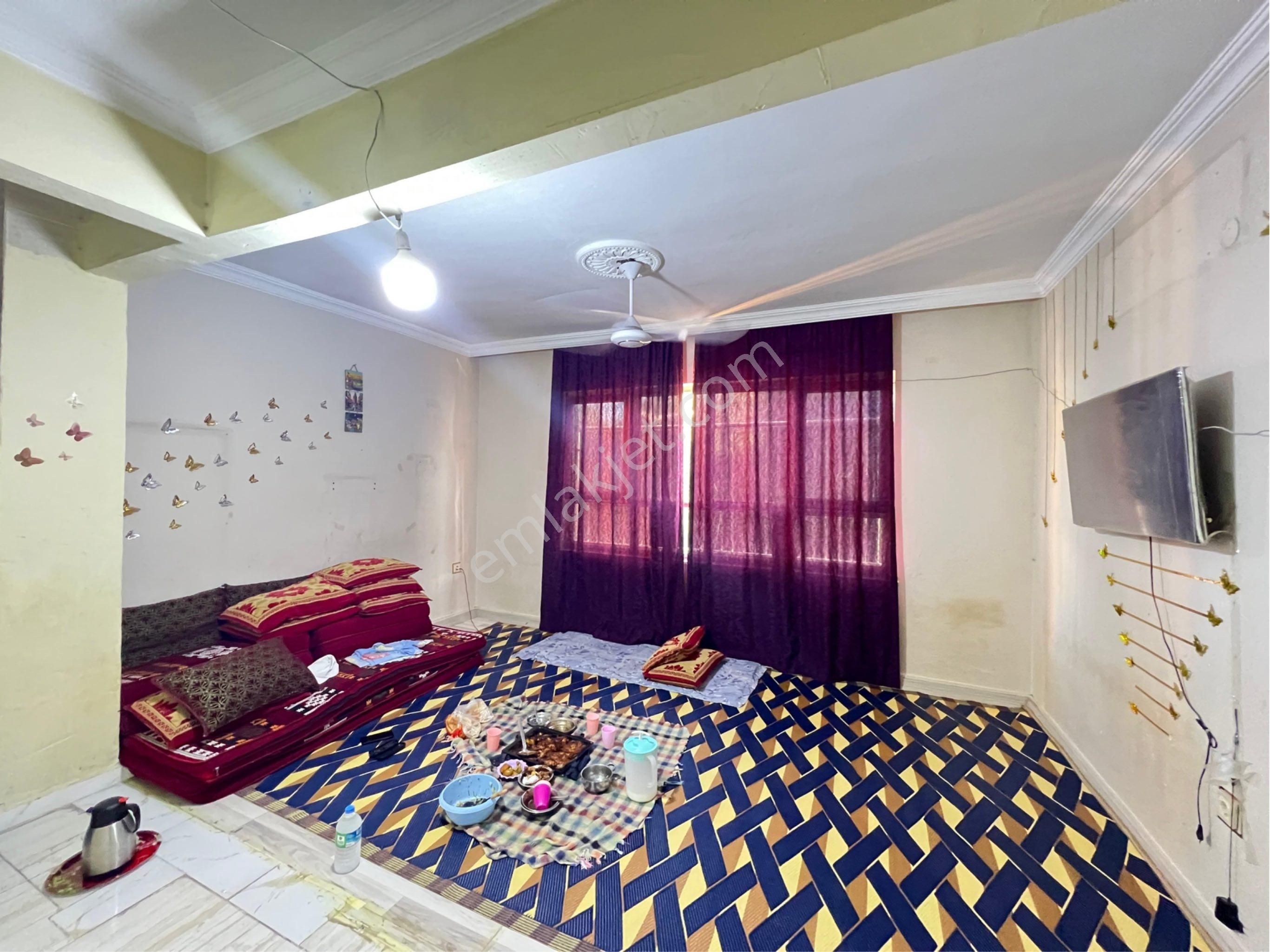 Realty World Mns2 Gayrimenkul Mehmetden Bahçelievler Şehitlik Çamlık Karşısında Muhteşem 3odalıdaire