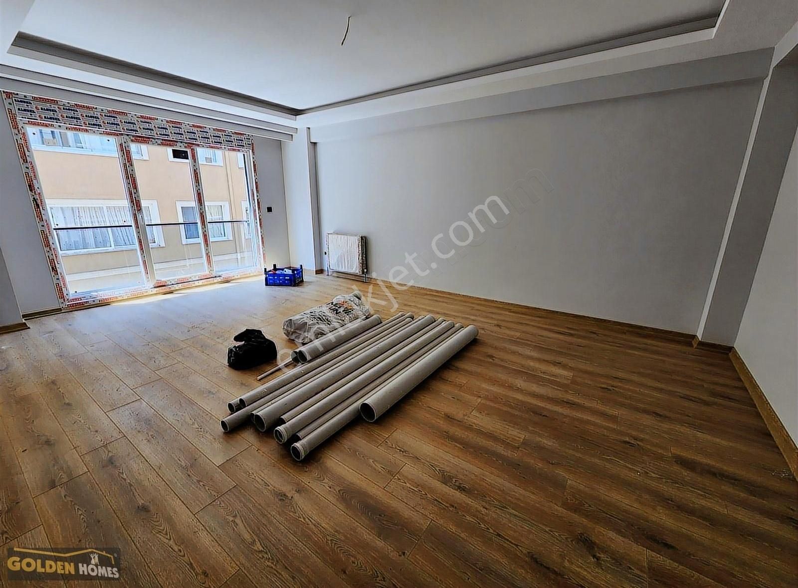 Golden Homes'tan Metroya 4 Dk Merkeze Yakın 3+1 Evbevyn Banyolu