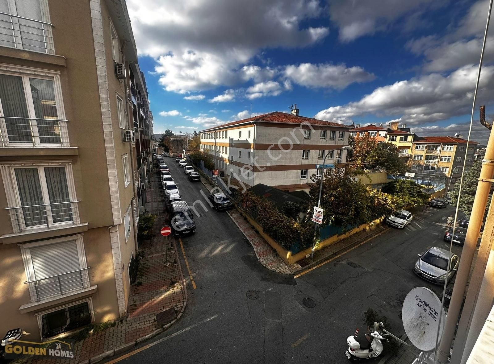 Golden Homes'tan Fıstıkağacı Işıklara 3dk Mesafede Satılık 2+1