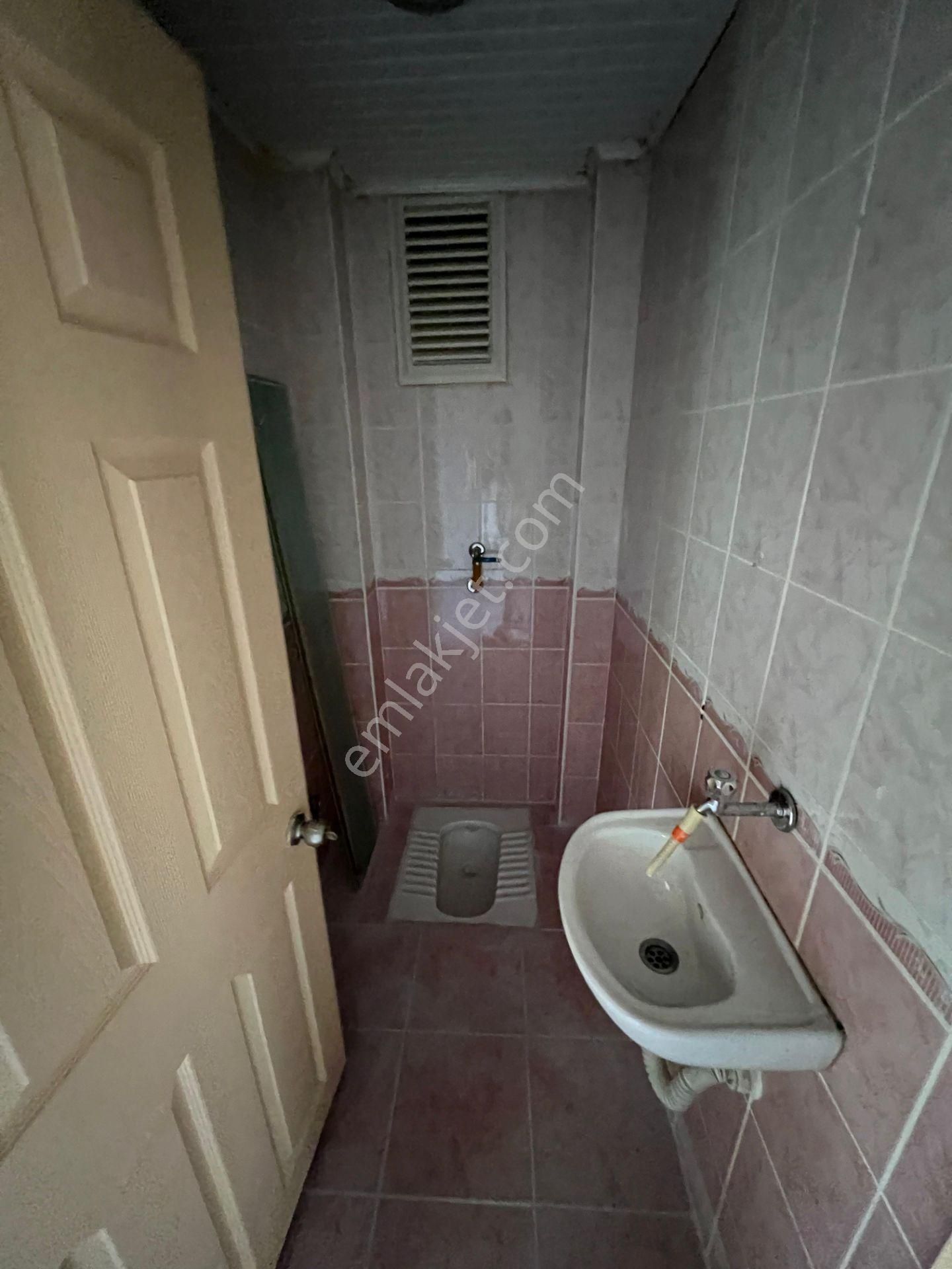 Akademi'den Yenibağlar'da Köşe Geniş Ebeveyn Banyolu Kiralık 3+1 - Görsel 19