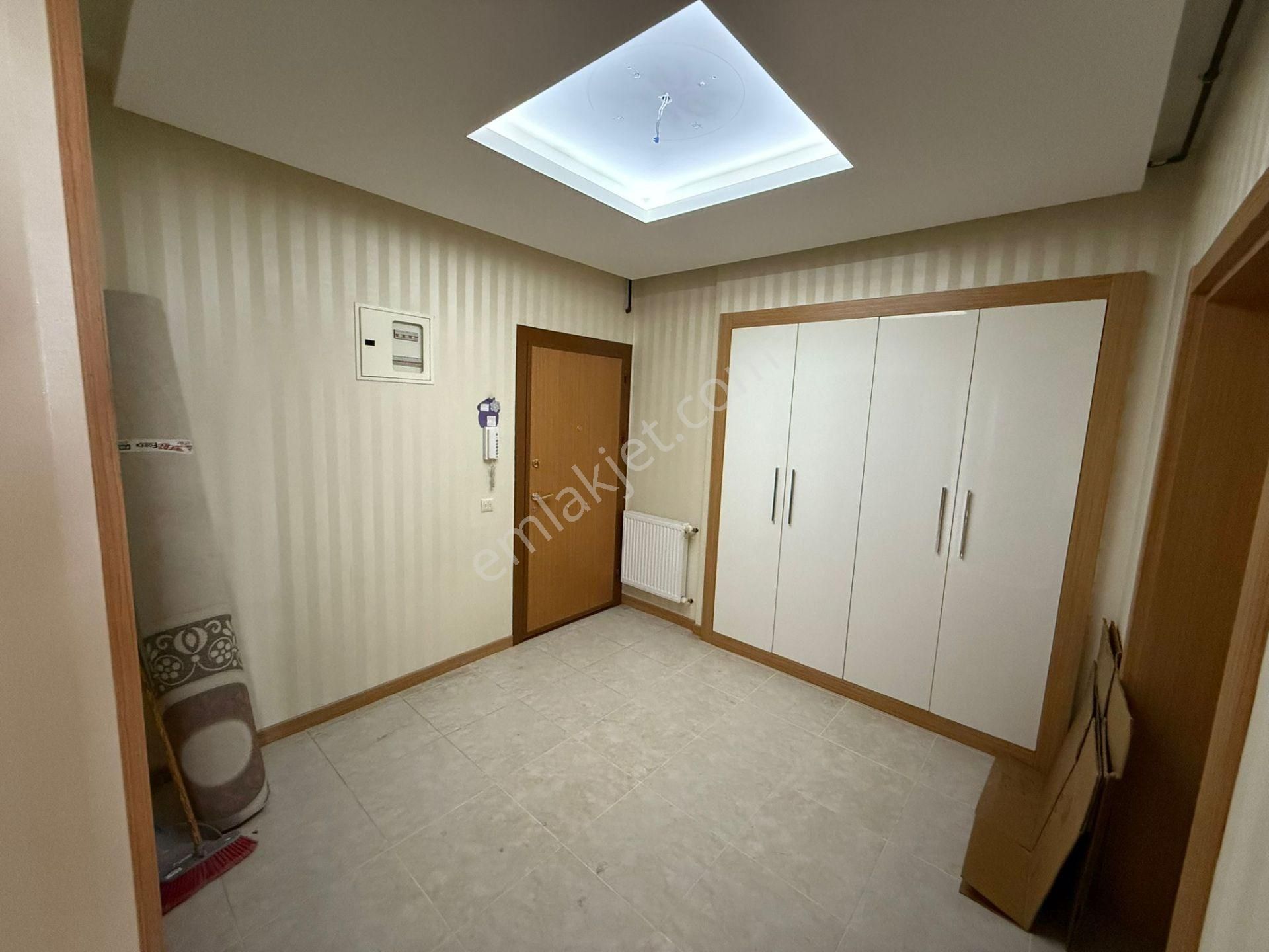 Sancakta Site İçerisinde Satılık Geniş 4+1 Daire
