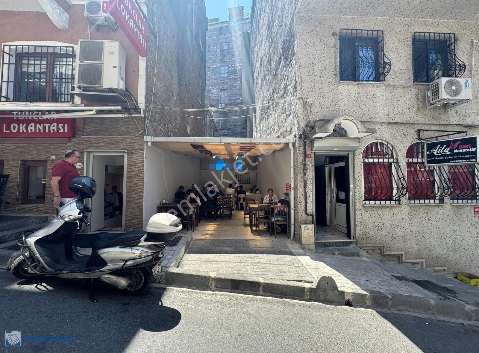 Şişli Elmadağ' Da Harika Konumda 15,50 İmarlı Müstakil Tapu Arsa - Görsel 11