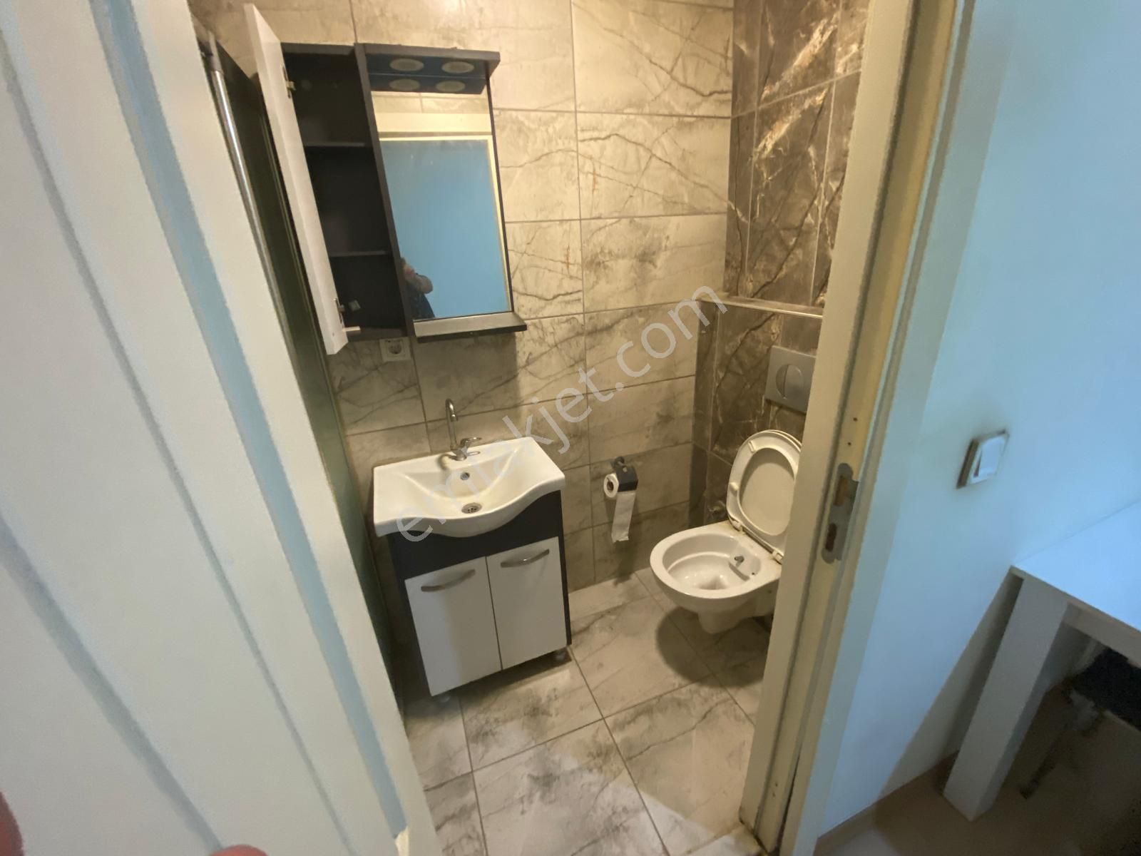 Beylikdüzü Yakuplu'da Metrobüs Yanı 43m2 Eşyalı 1+1 Kiralık - Görsel 14