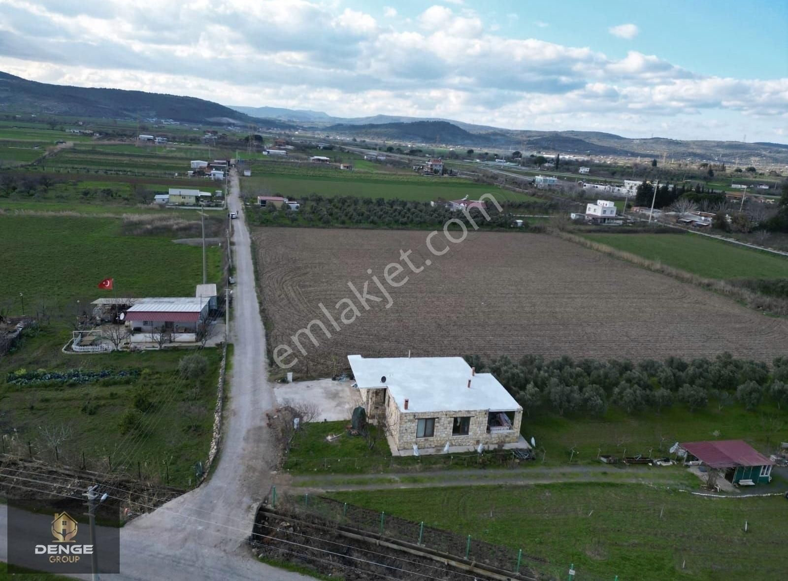 Türkellide Foça Yoluna Çok Elektrik Numaratajlı Bahçe - Görsel 12