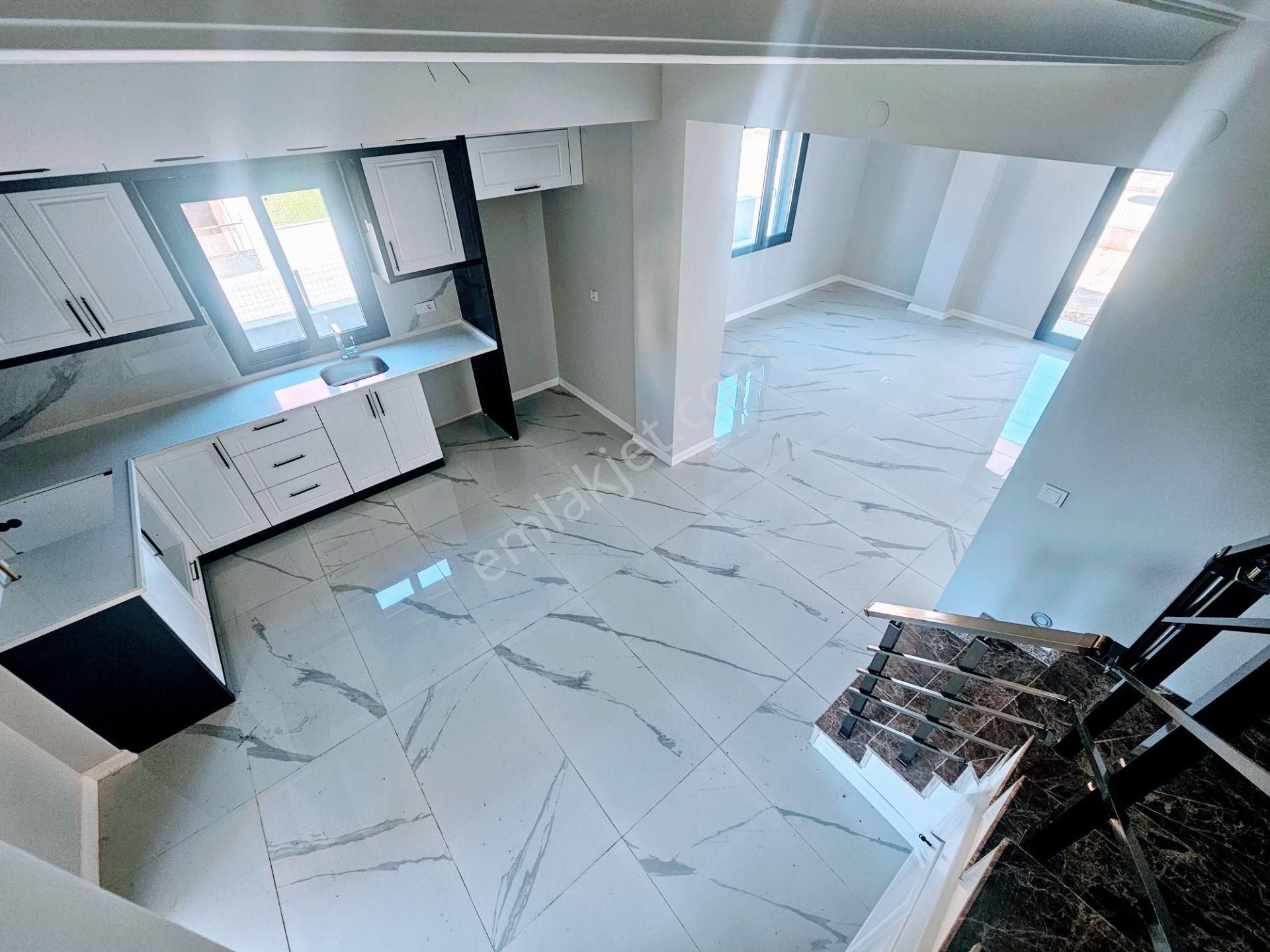 Bülent Ateşci'den Mavi Sokakta Bitişik Nizam Müstakil Daire - Görsel 4