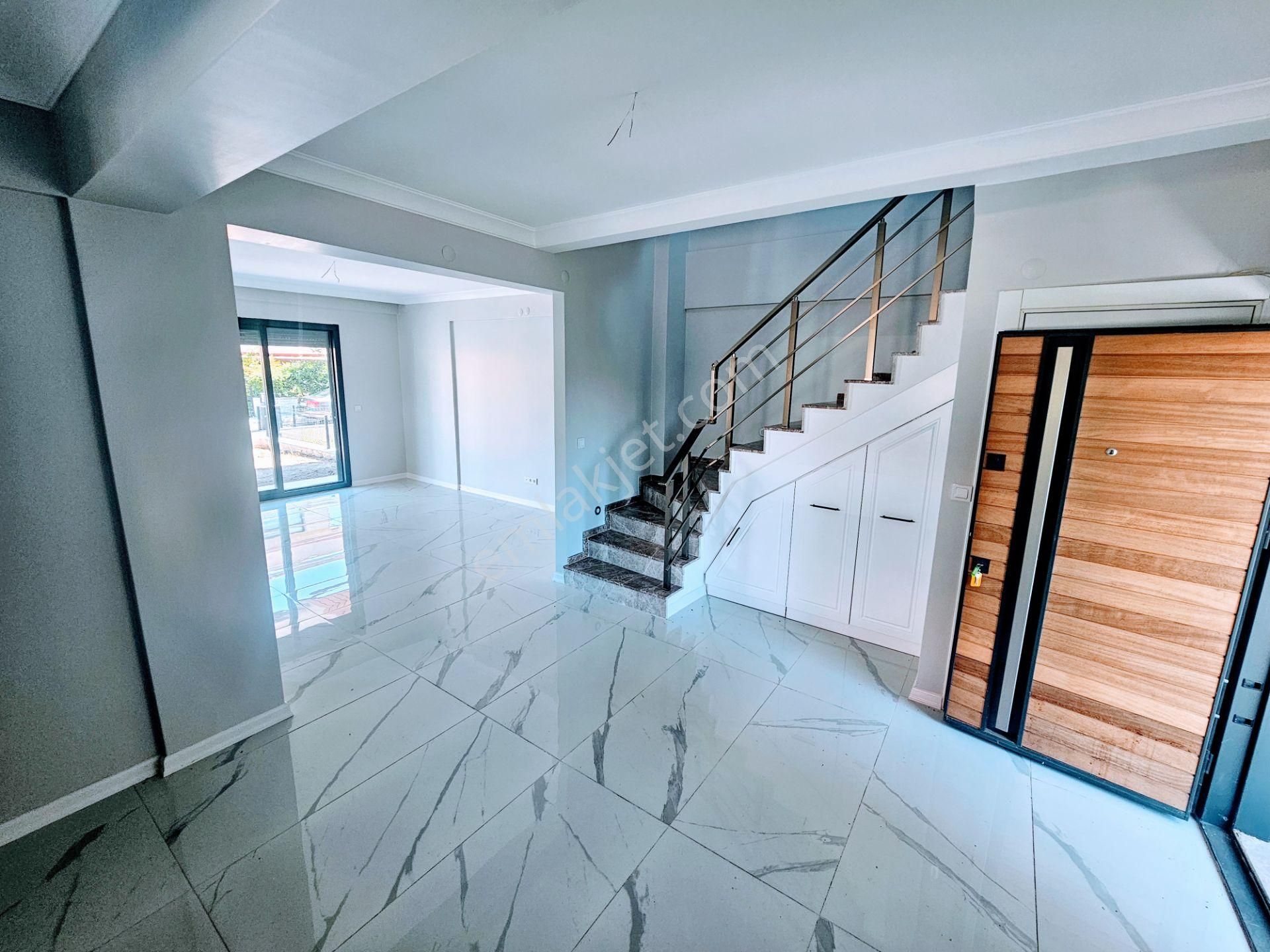 Bülent Ateşci'den Mavi Sokakta Bitişik Nizam Müstakil Daire - Görsel 3