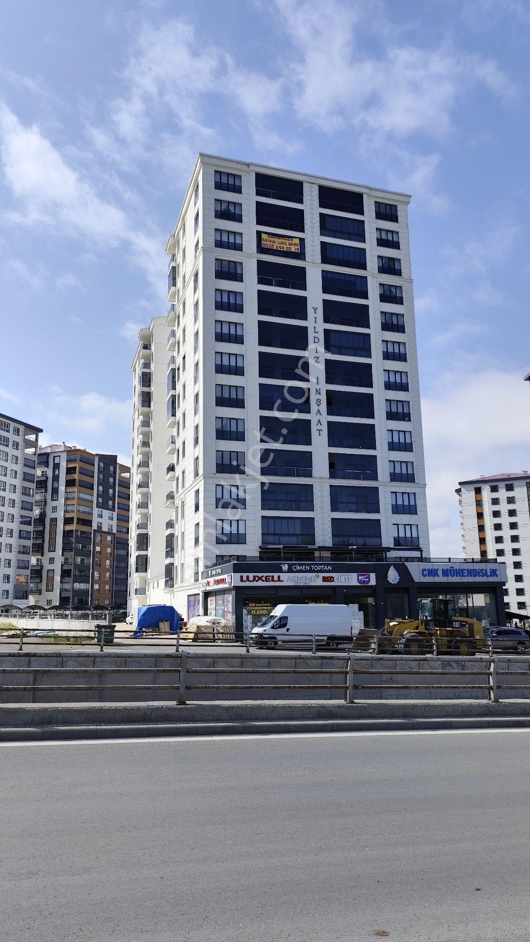 Sivas Merkez Kılavuz Mah. 4+1 Satılık Daire