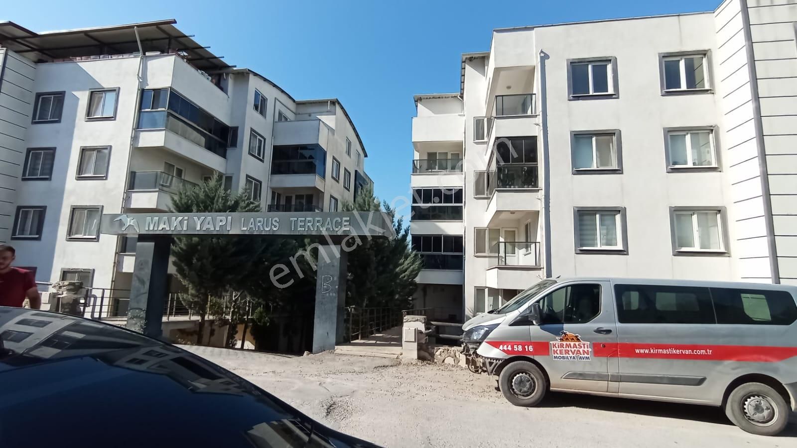 Mustafakemalpaşa İlçesi Cumhuriyet Mah. Kiralık Dubleks Daire
