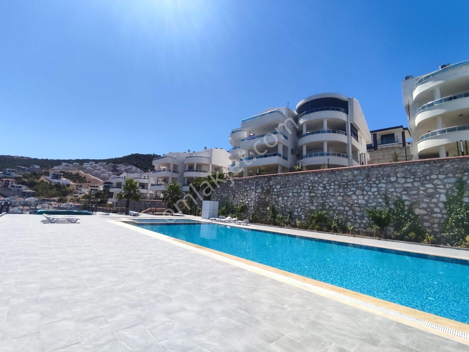 Didim Akbük'te Full Deniz Manzaralı Satılık Çatı Dubleks - Görsel 4