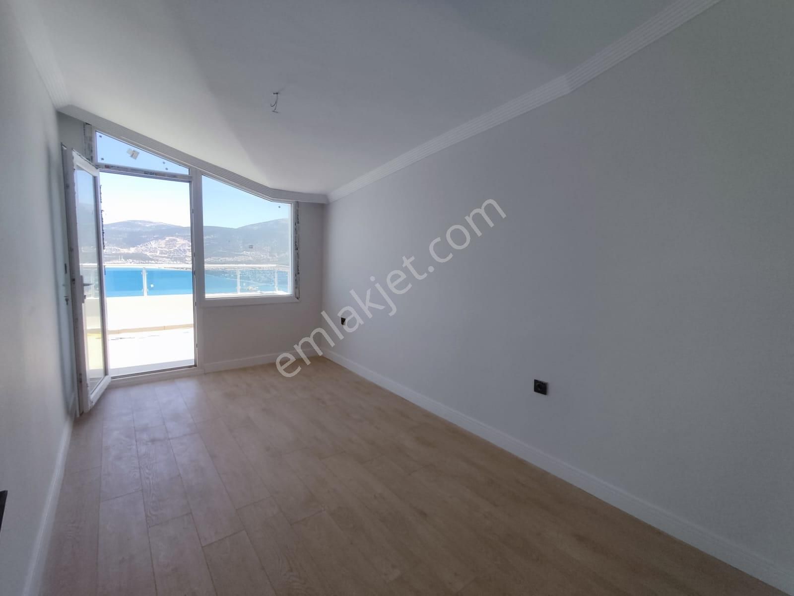 Didim Akbük'te Full Deniz Manzaralı Satılık Çatı Dubleks - Görsel 24