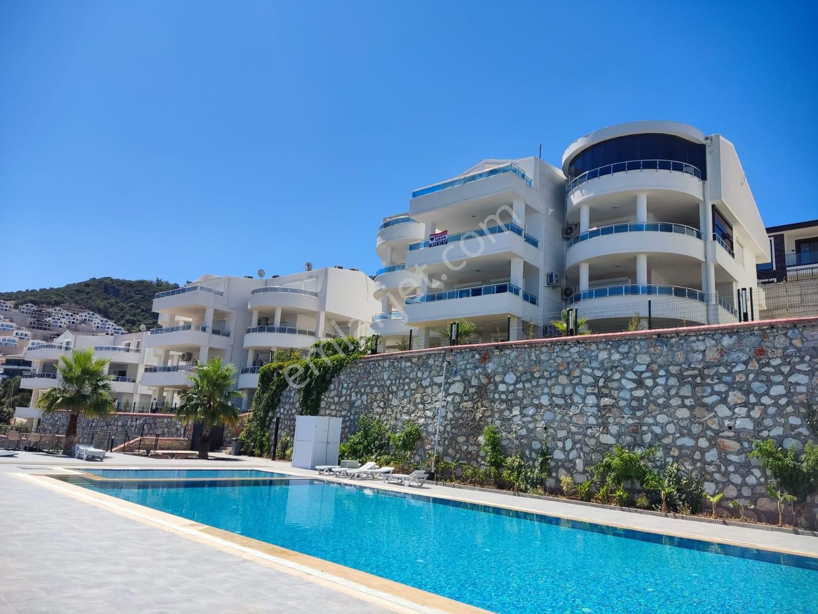 Didim Akbük'te Full Deniz Manzaralı Satılık Bahçe Dubleks