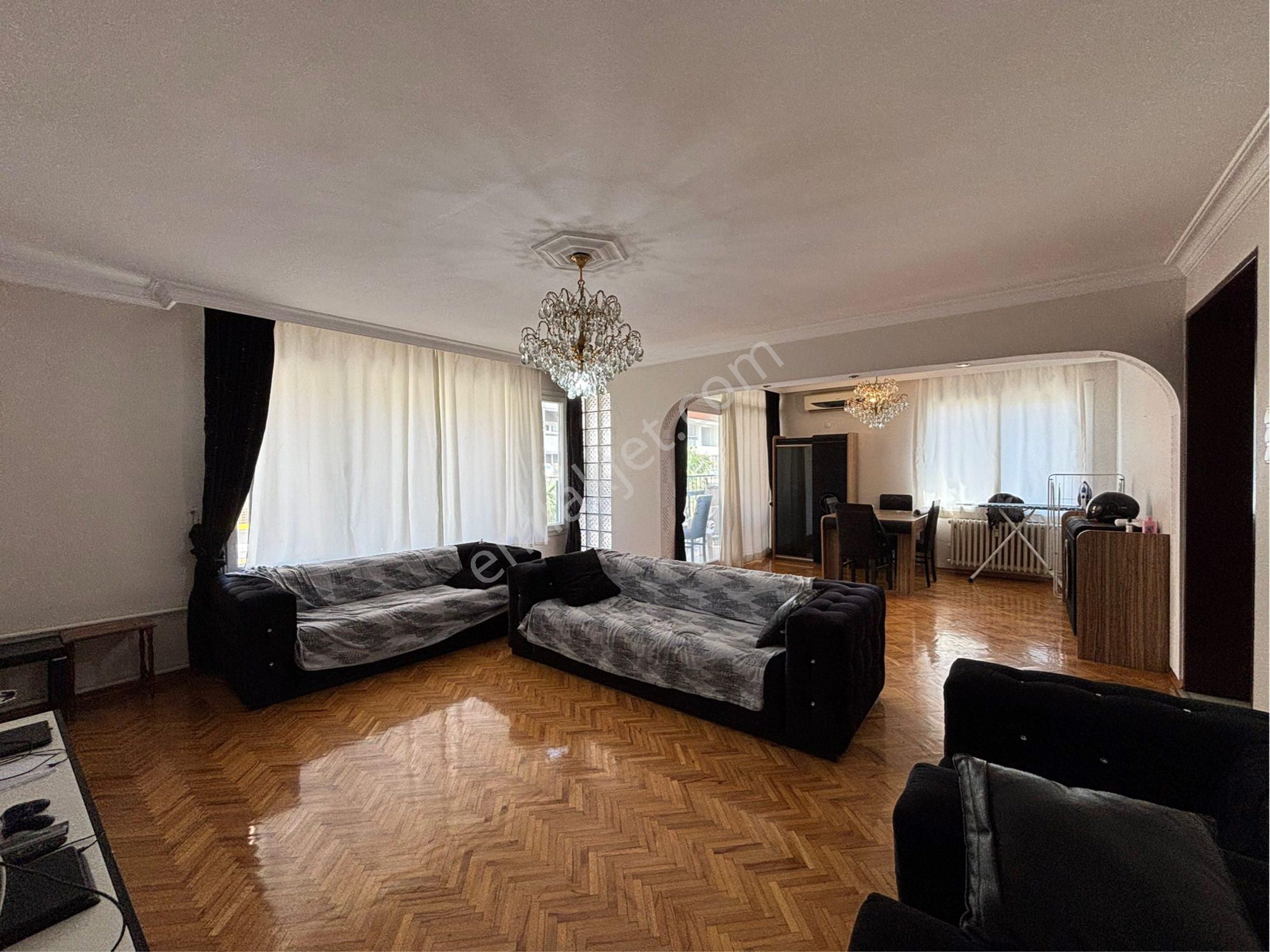 Alsancak Talatpaşada 3+1 130m2 Masrafsız Mobilyalı Kiralık Daire