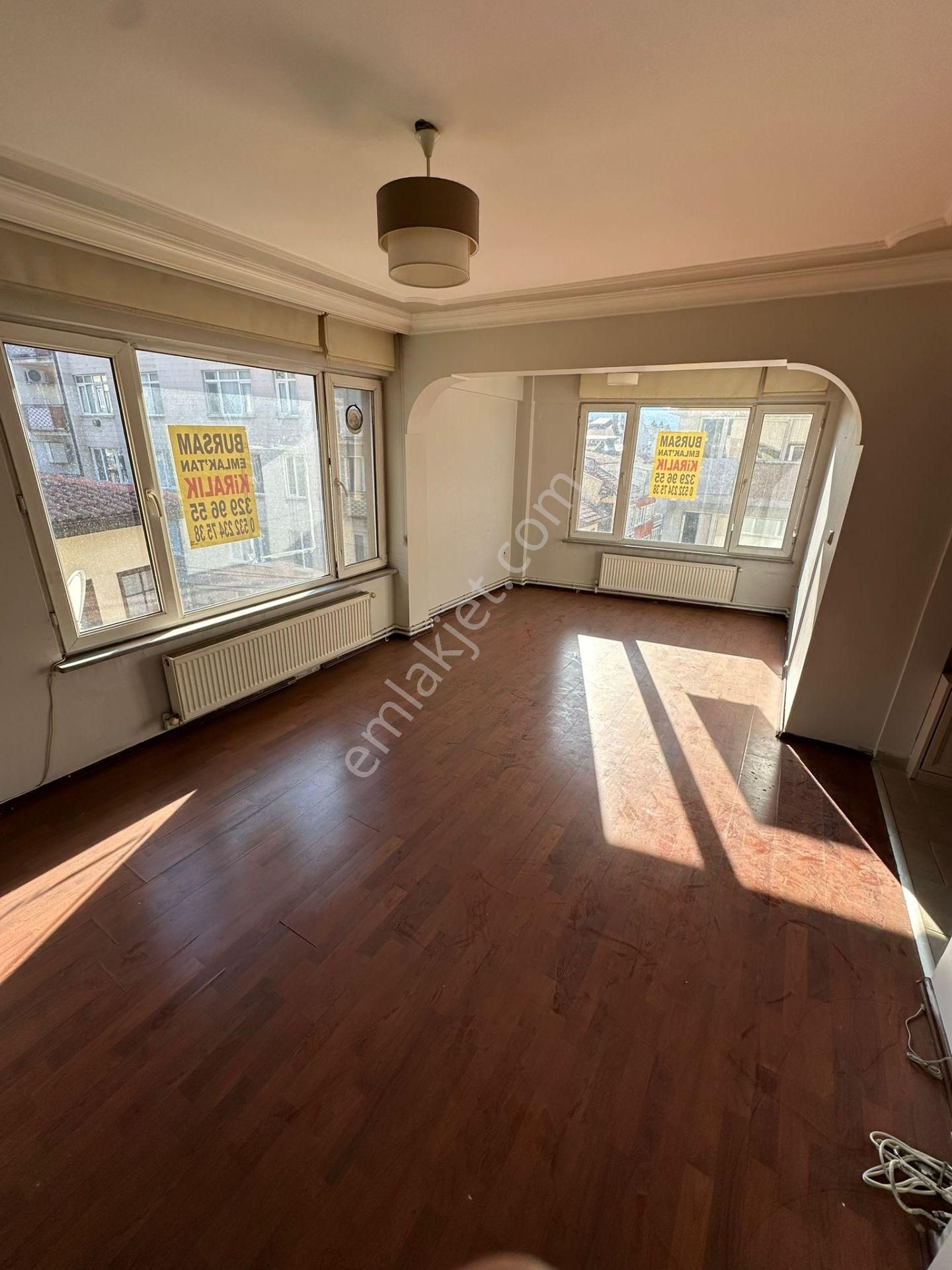 Sakaldöken Cadddesinde 2+1 Kiralık Daire