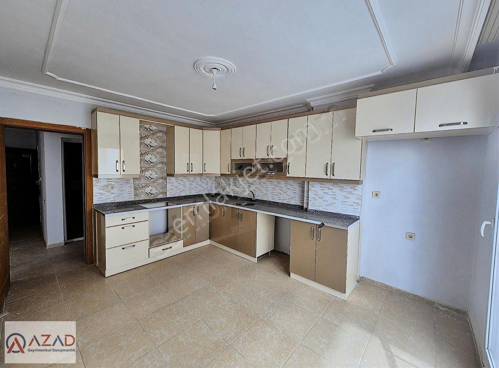 Azad- Fakiusaginda Satılık 170 M² 3+1 Daire