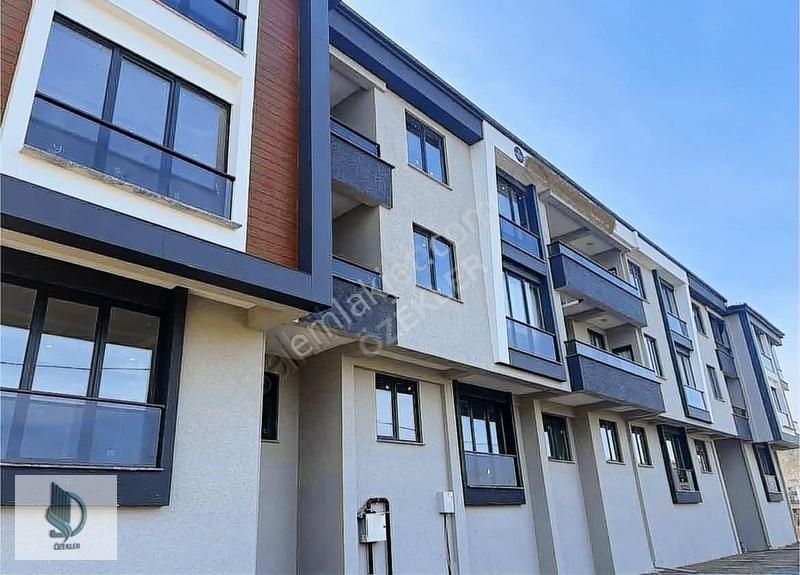 Yalova Merkez Dere Mh.safran Yolu Üzeri 3+1 Yüksek Giriş Daire