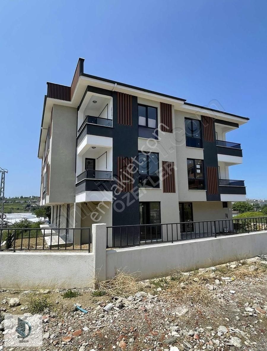Yeni Bina Ara Kat Lüks Daireler Yüksek Kira Getirisi