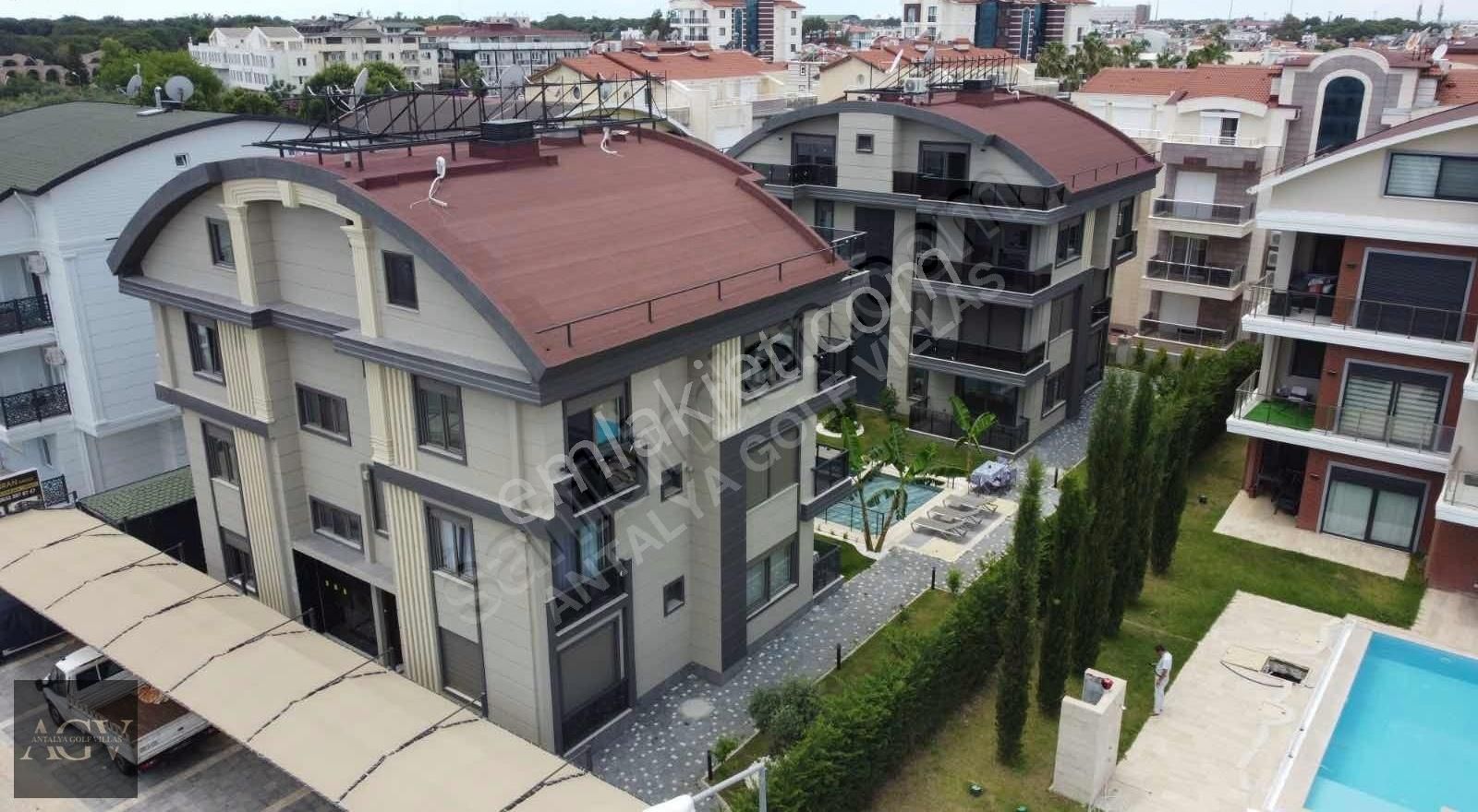 Belek'de Satılık Sıfır Site İçersinde 3+1 Eşyalı-eşyası Daireler
