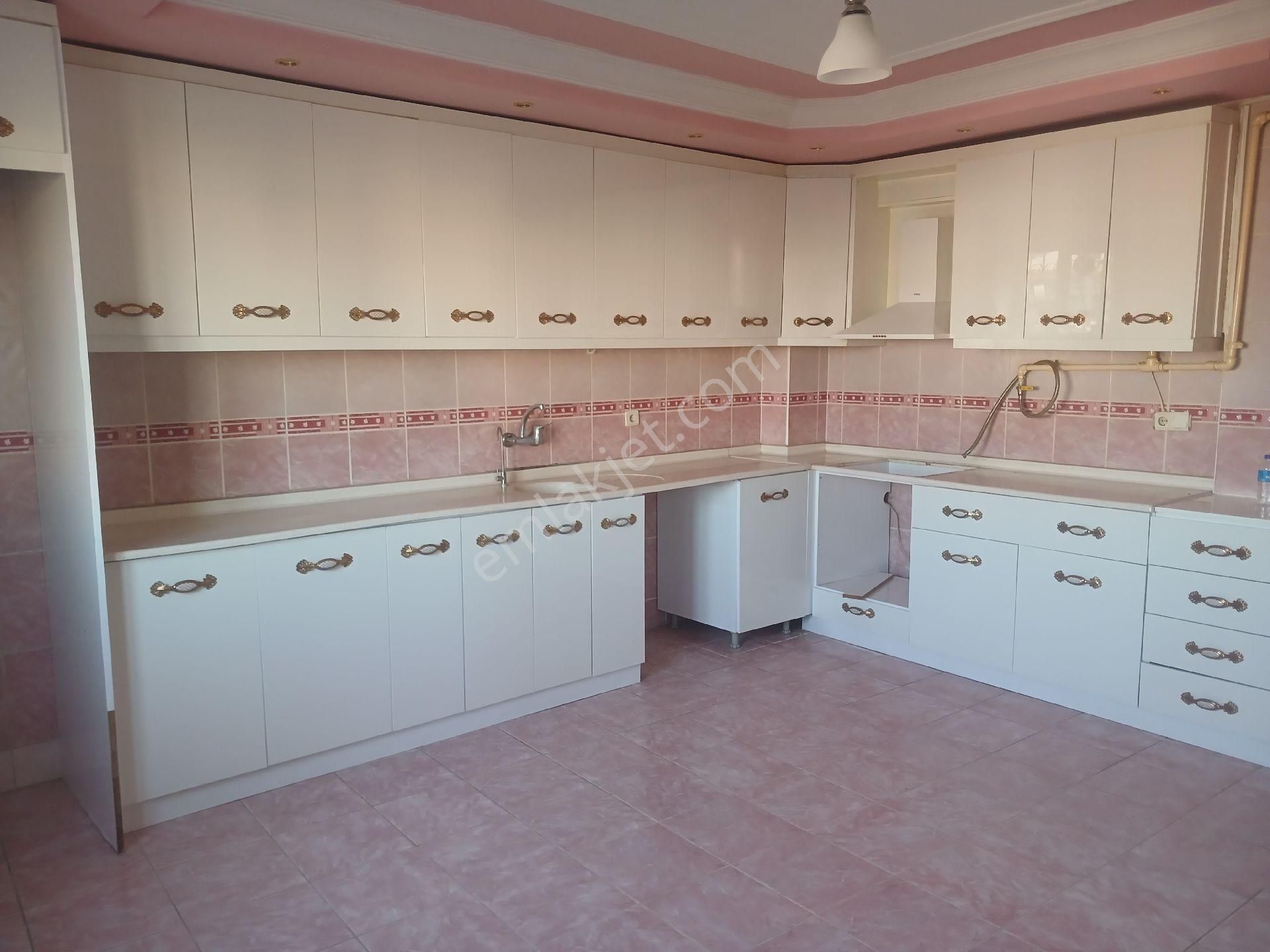 Ayrancılar Staremlaktan İzmir Aydın Yolu Ŭzeri 3+1 155m2 Kiralıkdaire