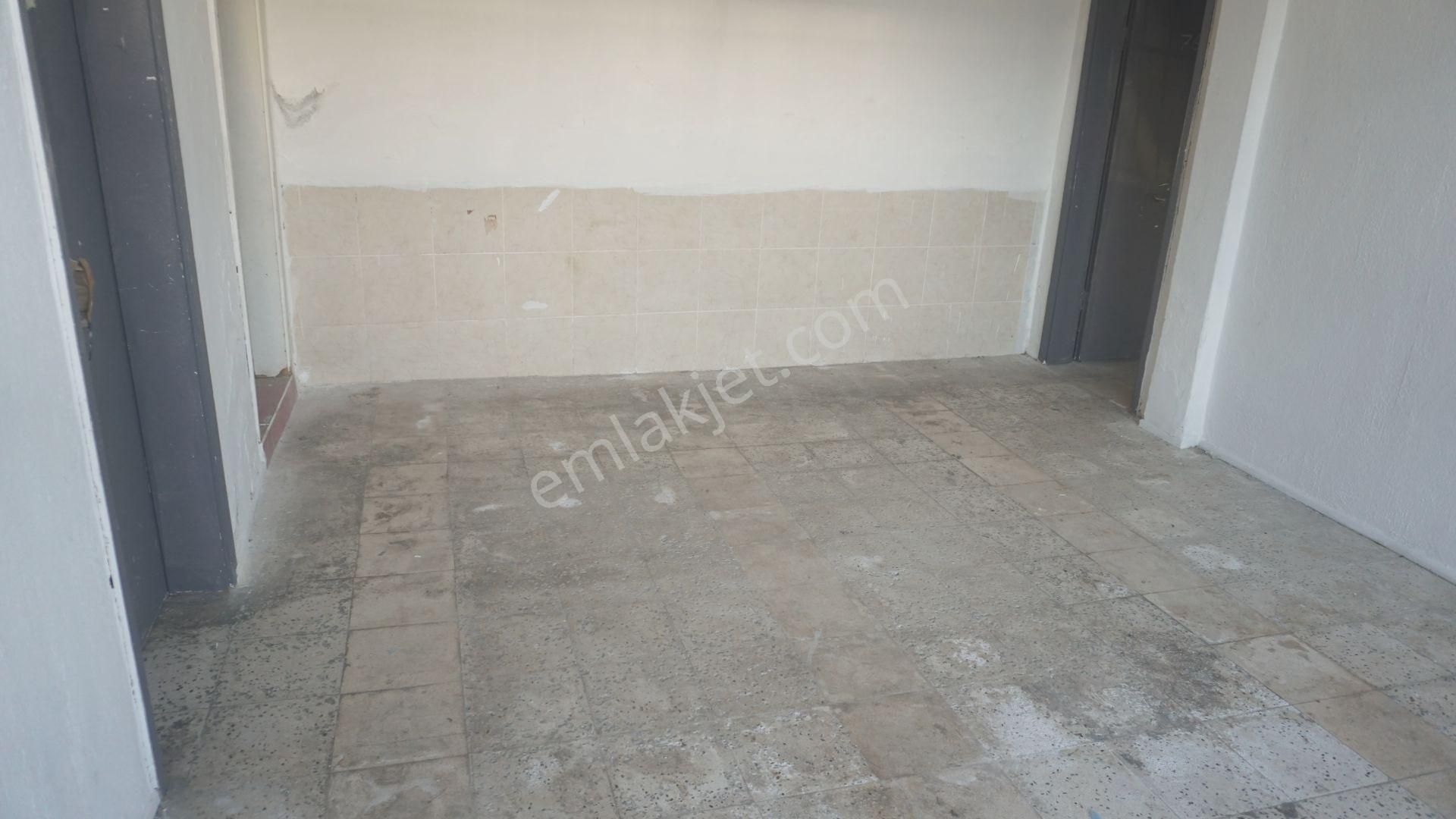 Şirintepede Kiralık Giriş Katı 1+1 Kapalı Mutfak Çiğli Serkan - Görsel 14