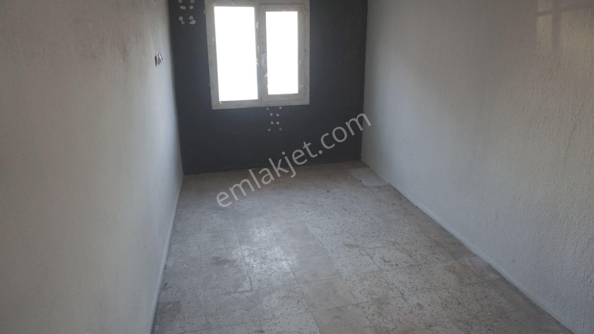 Şirintepede Kiralık Giriş Katı 1+1 Kapalı Mutfak Çiğli Serkan - Görsel 19