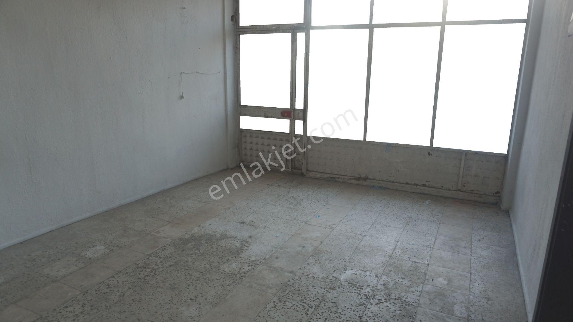 Şirintepede Kiralık Giriş Katı 1+1 Kapalı Mutfak Çiğli Serkan - Görsel 11