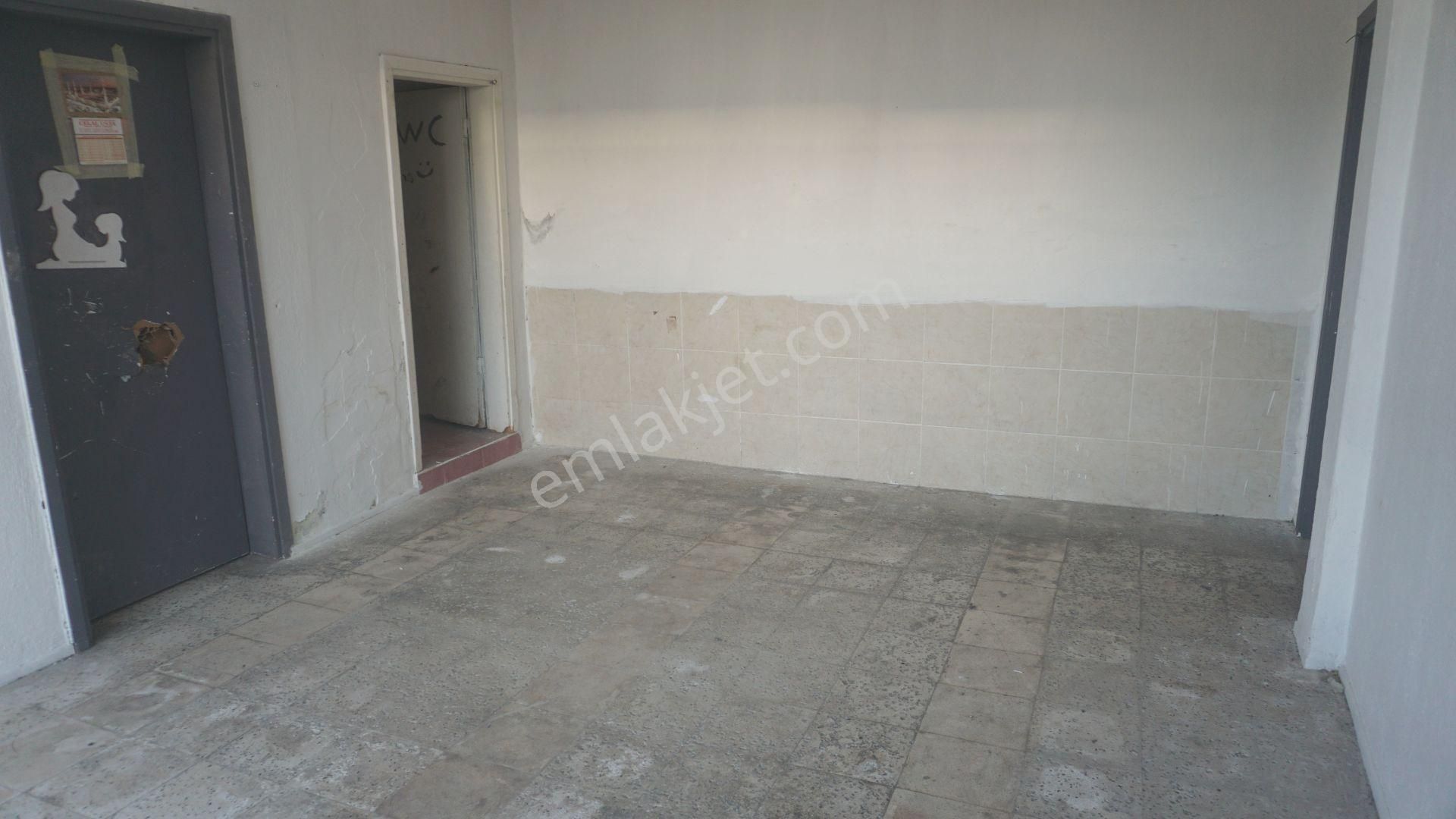 Şirintepede Kiralık Giriş Katı 1+1 Kapalı Mutfak Çiğli Serkan - Görsel 16