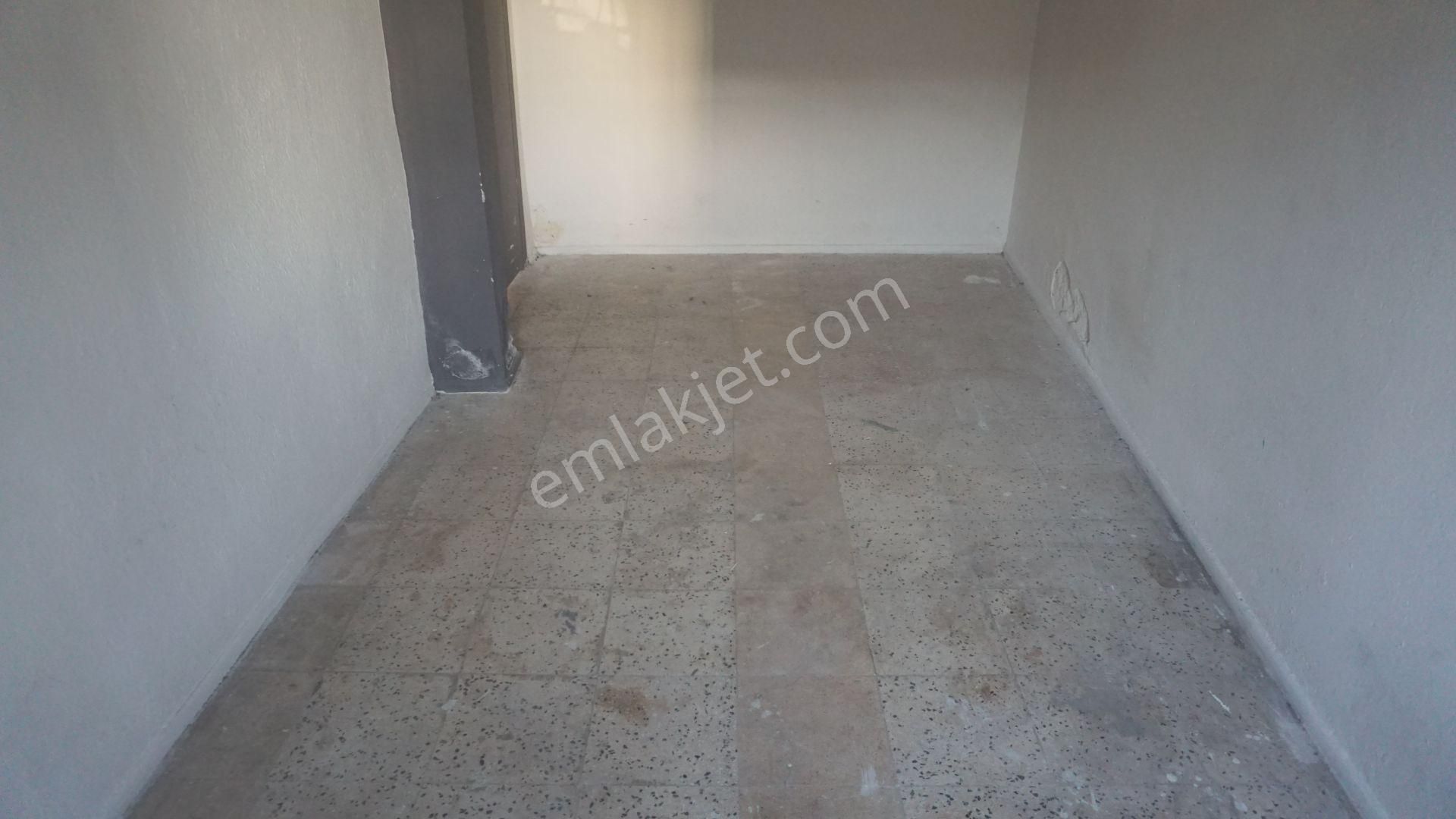 Şirintepede Kiralık Giriş Katı 1+1 Kapalı Mutfak Çiğli Serkan - Görsel 20