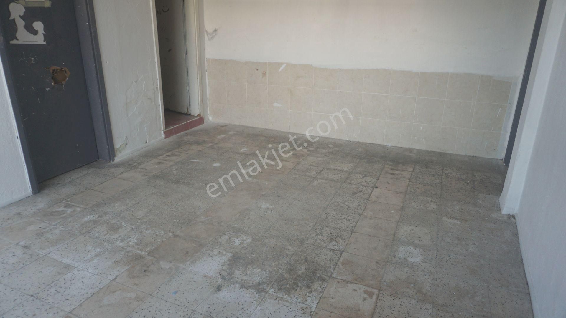 Şirintepede Kiralık Giriş Katı 1+1 Kapalı Mutfak Çiğli Serkan - Görsel 15