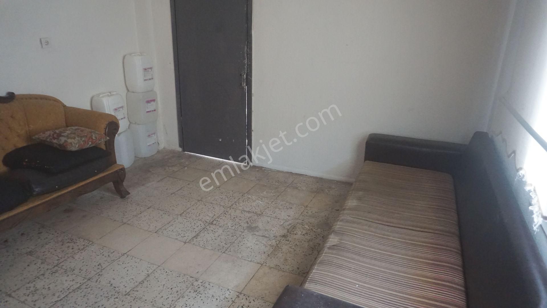 Şirintepede Kiralık Giriş Katı 1+1 Kapalı Mutfak Çiğli Serkan - Görsel 8