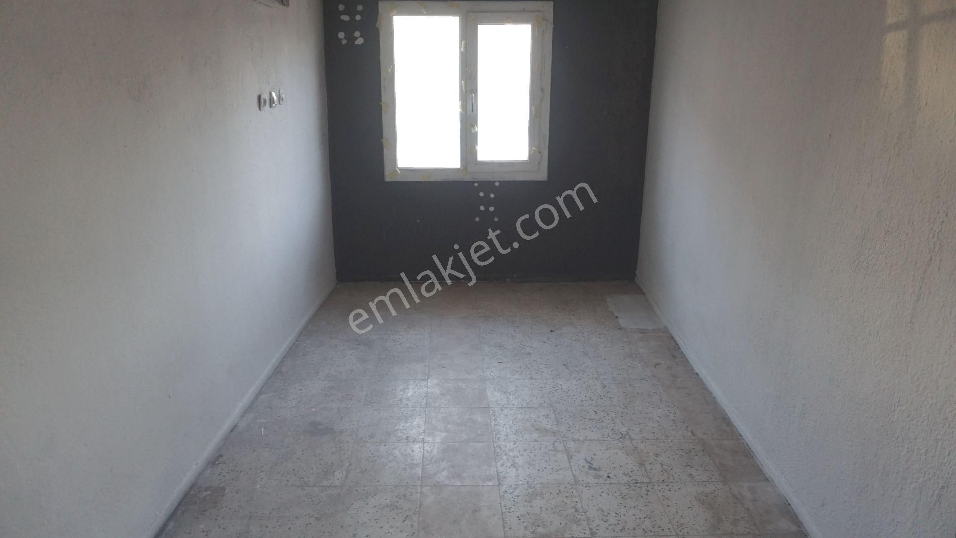 Şirintepede Kiralık Giriş Katı 1+1 Kapalı Mutfak Çiğli Serkan - Görsel 18