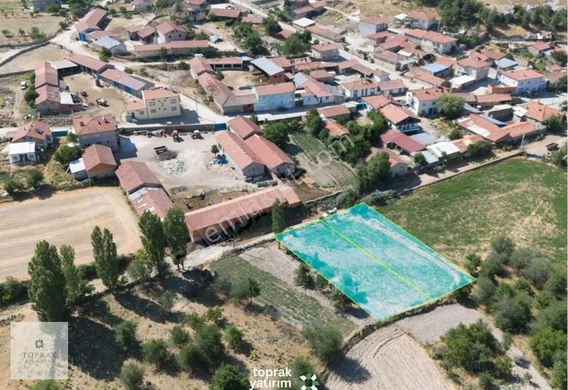 Toprak Yatırımcısın'dan İmar Sınırında 484m2 Köy İçi Tarla!