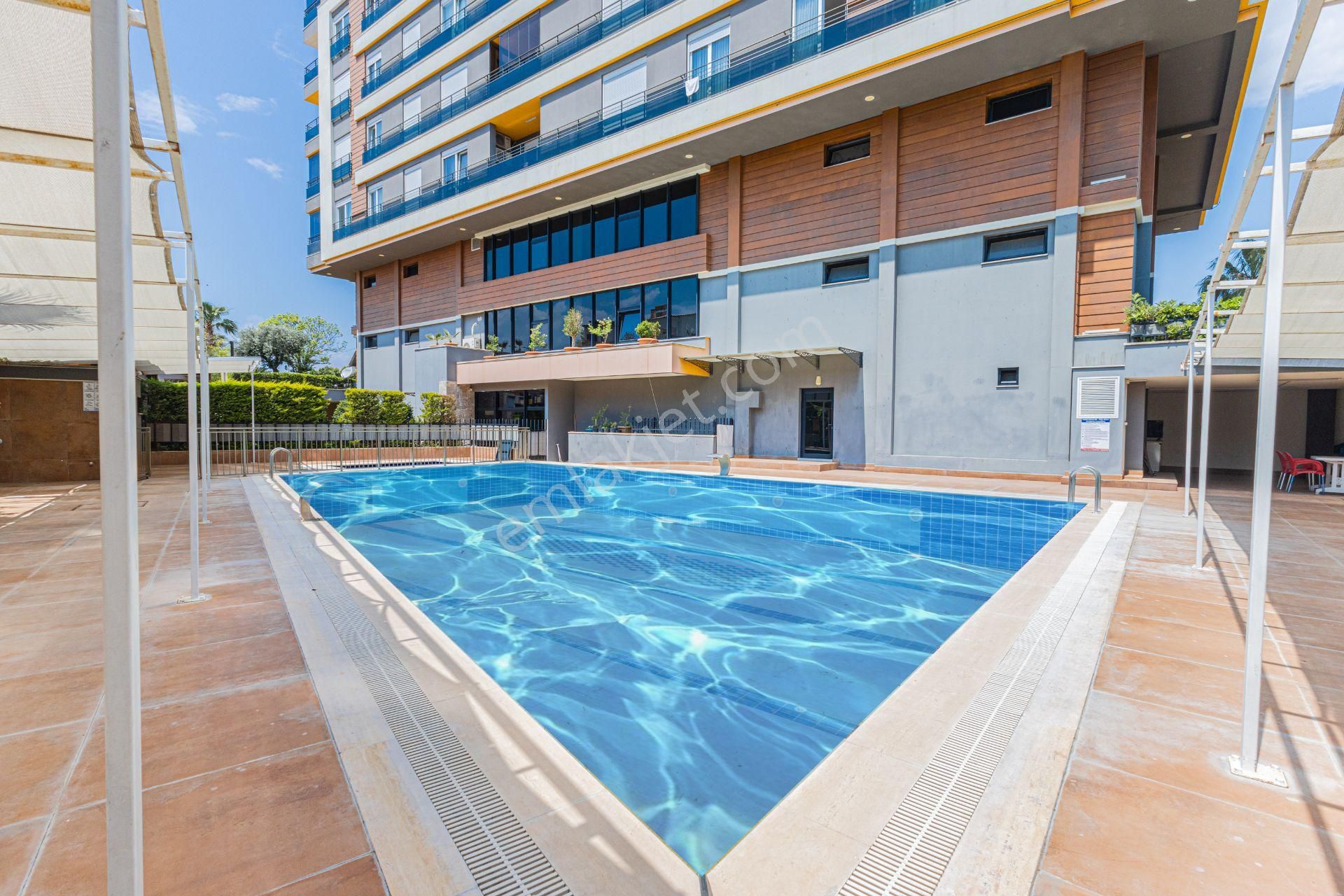 Antalya City Town Tramvay Üzerinde Satılık 2+1 Daire