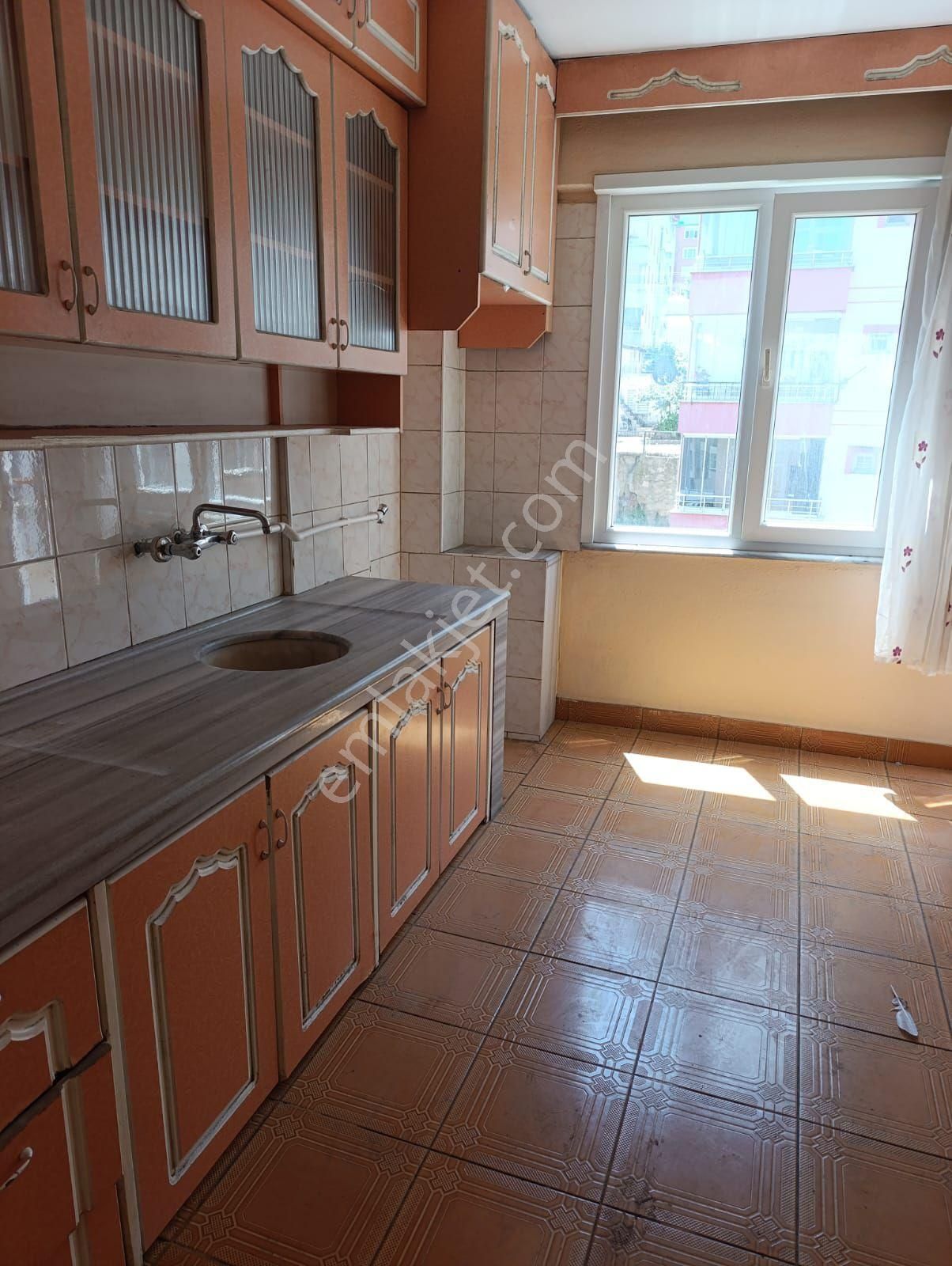 Kurtuluşta Dogalgazlı Satılık Daire