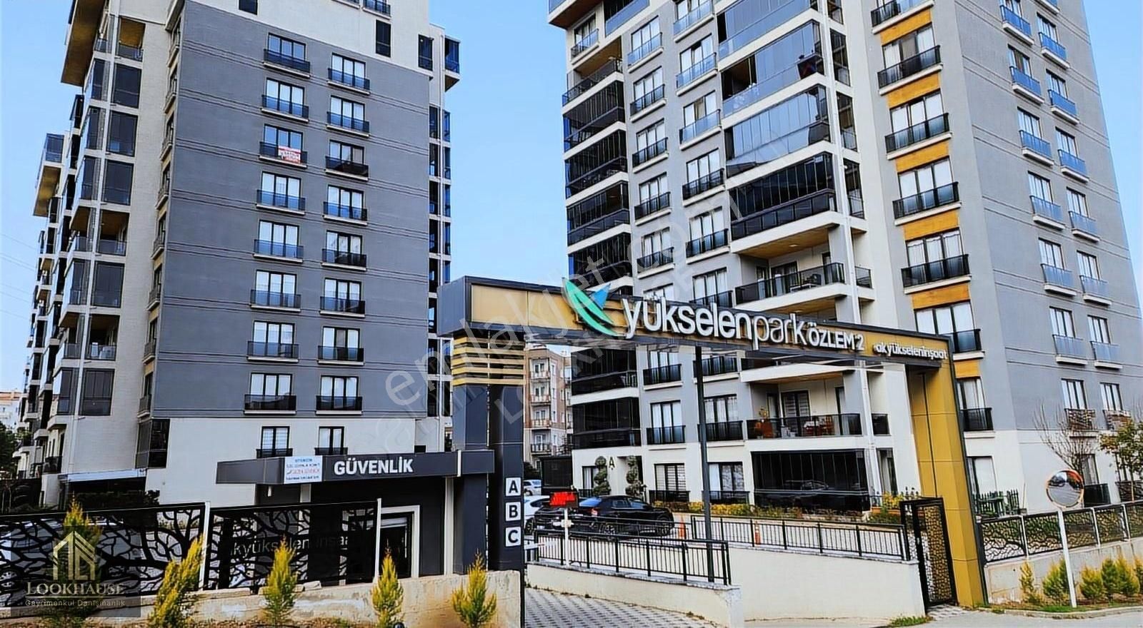 Yükselenpark Özlem 2'de Arakat 135m² Net Süper Şerefiyeli Daire